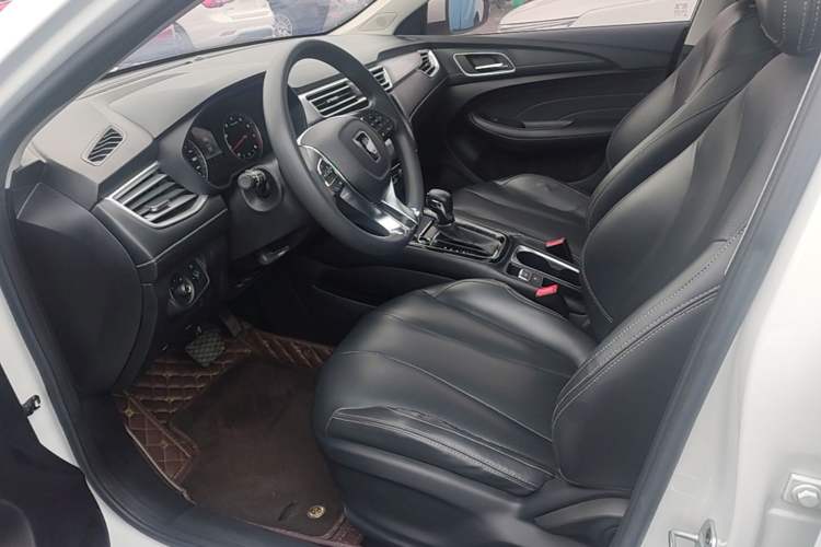Used Roewe i5 2019 1.5L Automatic 4G Connected Langyue Edition Left Front Seat