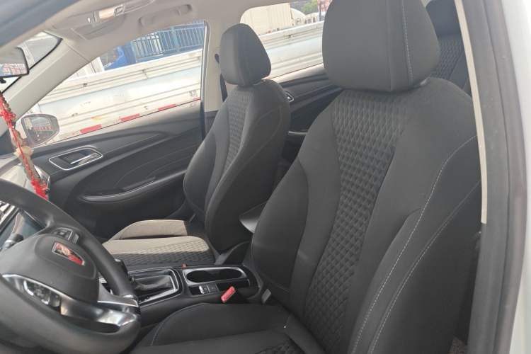 Used Roewe i5 2019 1.5L Automatic 4G Connected Langyue Edition Left Front Seat