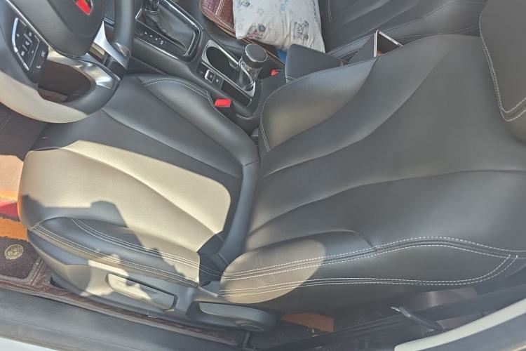 Used Roewe i5 2019 1.5L Automatic 4G Connected Linghao Edition Left Front Seat