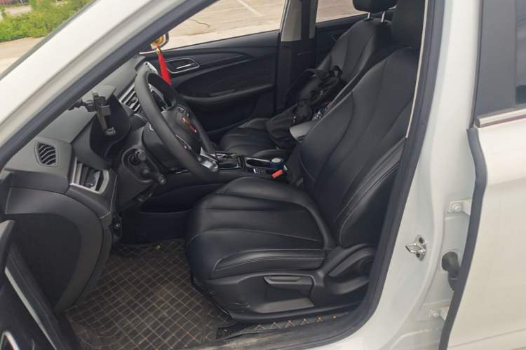 Used Roewe i5 2019 20T Automatic 4G Connected Supercharged Flagship Edition Left Front Seat