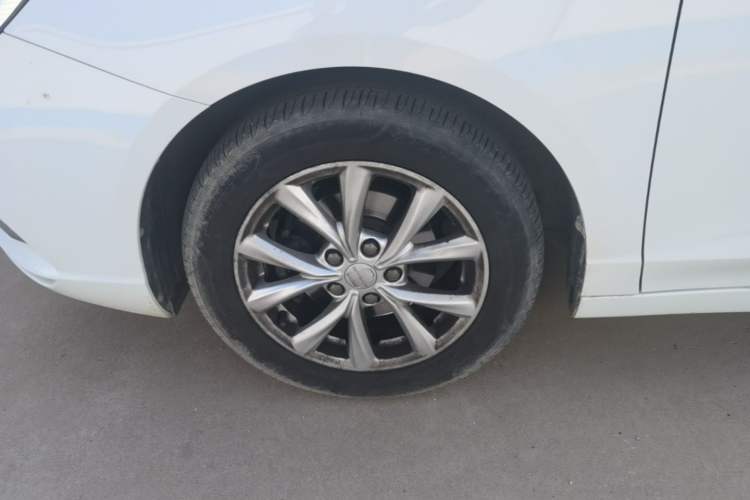 Used Roewe i5 2019 1.5L Manual 4G Connected Langyue Edition Left Front Wheel Hub