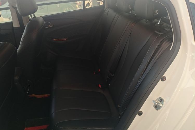 Used Roewe i5 2019 1.5L Automatic 4G Connected Langhao Edition Left Rear Seat