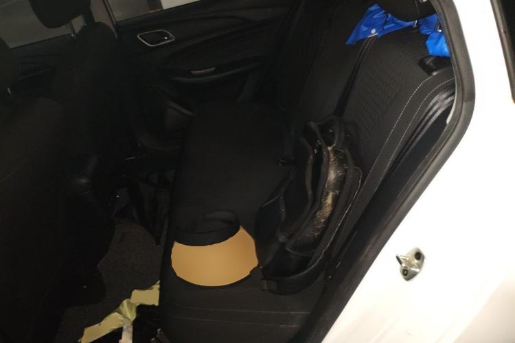 Used Roewe i5 2019 1.5L Automatic 4G Connected Langyue Edition Left Rear Seat