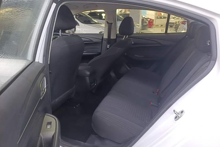 Used Roewe i5 2019 1.5L Manual 4G Connected Langyue Edition Left Rear Seat
