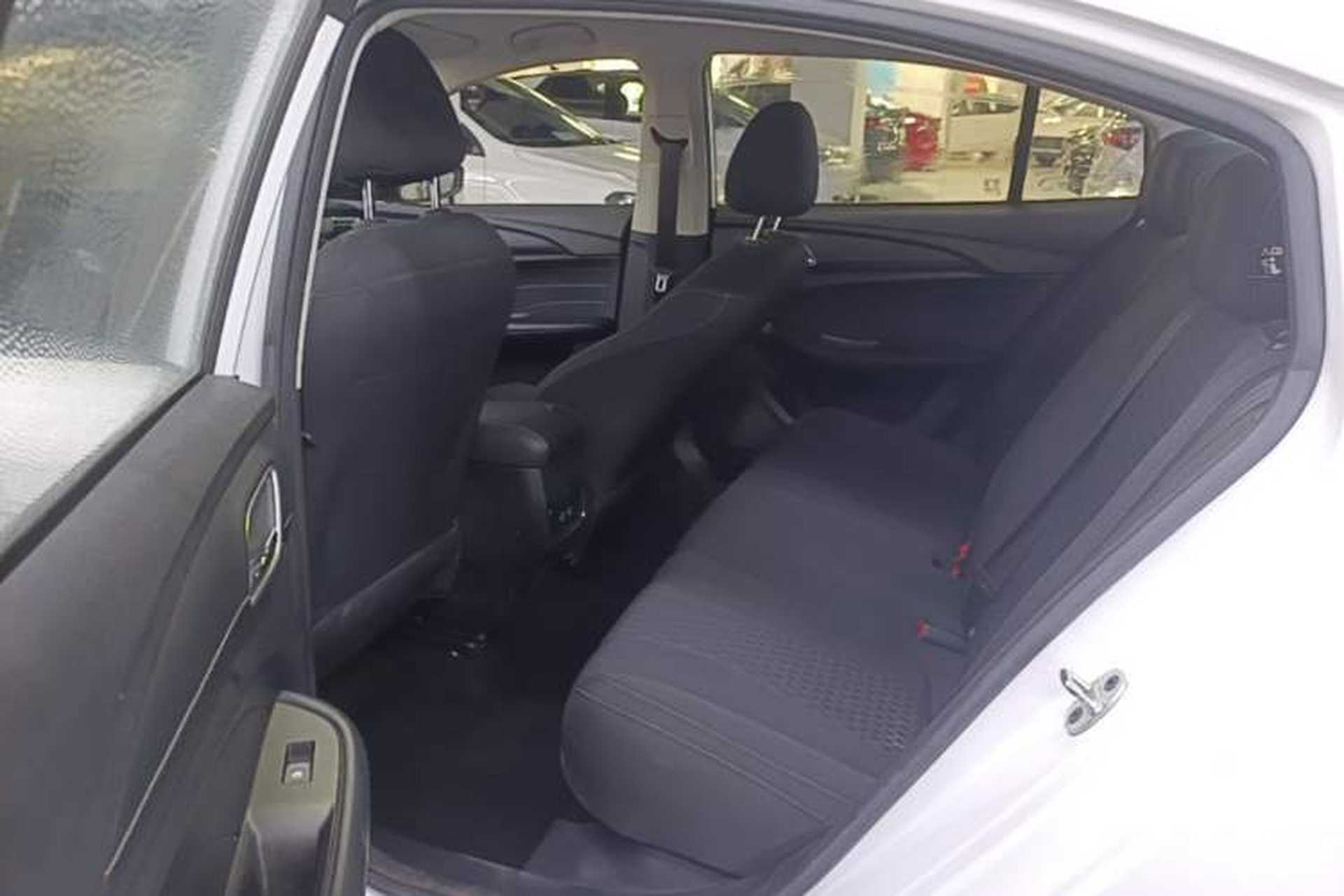 Used Roewe i5 2019 1.5L Manual 4G Connected Langyue Edition Left Rear Seat