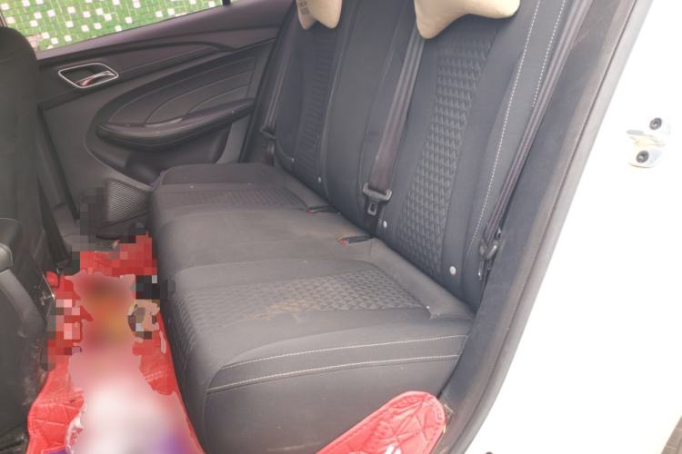Used Roewe i5 2019 1.5L Automatic 4G Connected Langyue Edition Left Rear Seat