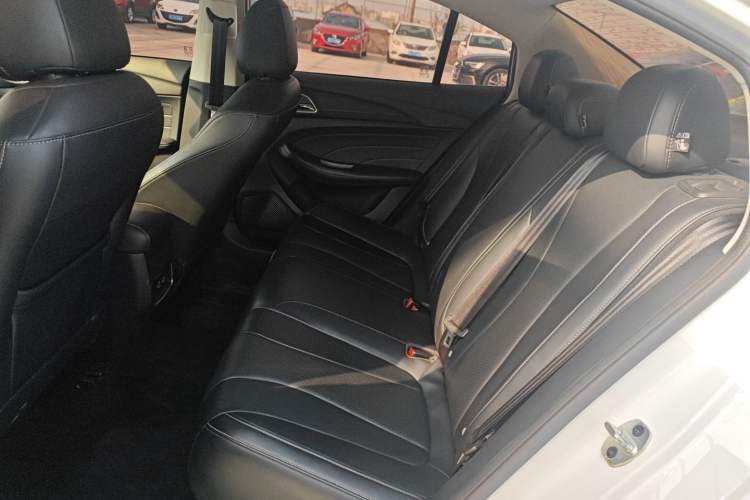 Used Roewe i5 2019 1.5L Manual 4G Connectable Langhao Edition Left Rear Seat
