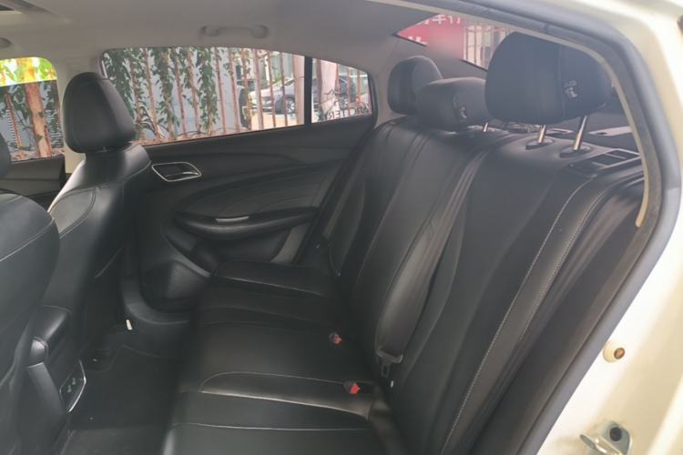 Used Roewe i5 2019 1.5L Automatic 4G Connected Langhao Edition Left Rear Seat