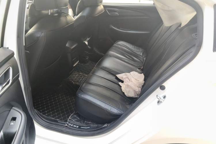 Used Roewe i5 2019 1.5L Automatic 4G Connected Langyue Edition Left Rear Seat