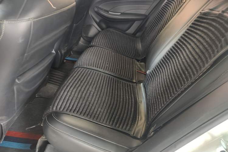 Used Roewe i5 2019 1.5L Automatic 4G Connected Langhao Edition Left Rear Seat