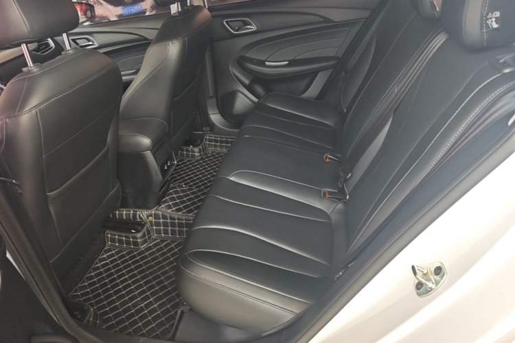 Used Roewe i5 2019 1.5L Manual 4G Connectable Langhao Edition Left Rear Seat