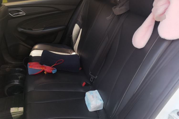 Used Roewe i5 2019 1.5L Automatic 4G Connected Linghao Edition Left Rear Seat