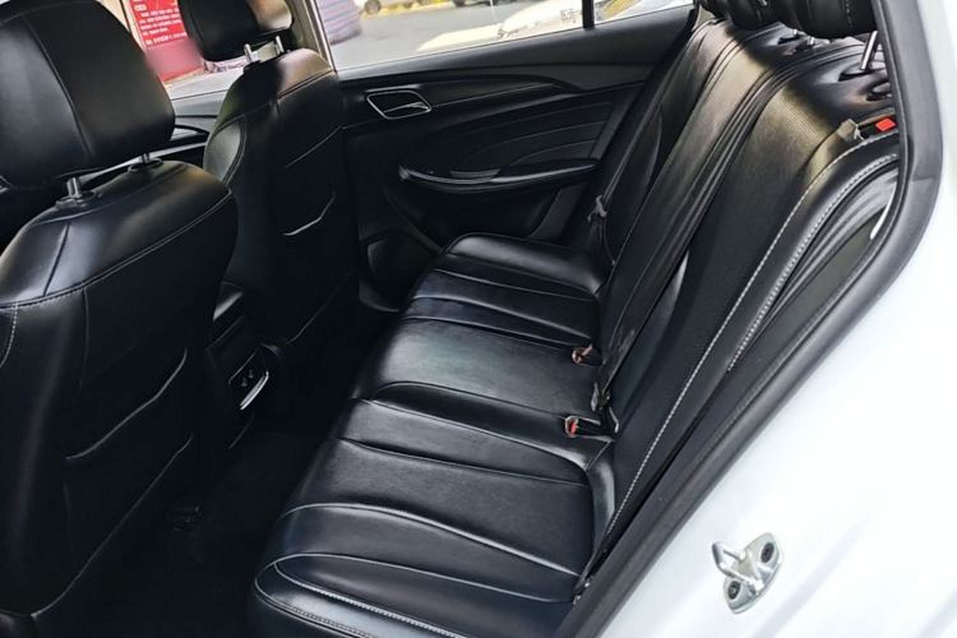 Used Roewe i5 2019 1.5L Automatic 4G Connected Langhao Edition Left Rear Seat