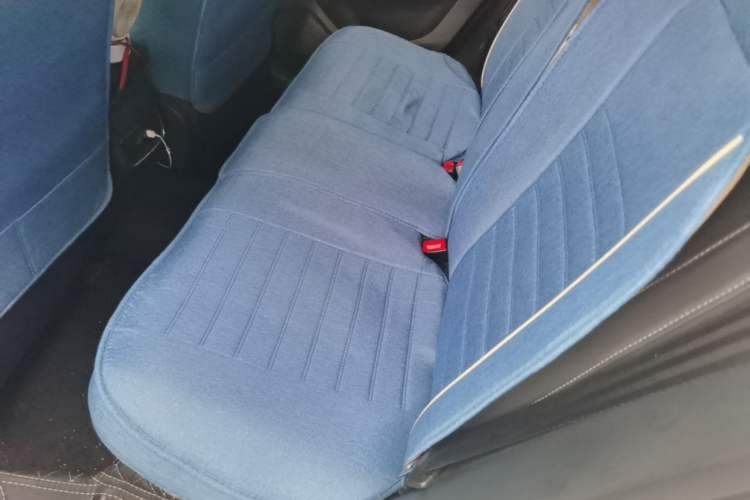 Used Roewe i5 2019 1.5L Automatic 4G Connected Langhao Edition Left Rear Seat