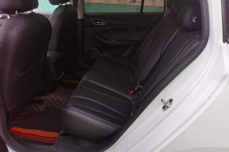 Used Roewe i5 2019 1.5L Automatic 4G Connected Langhao Edition Left Rear Seat