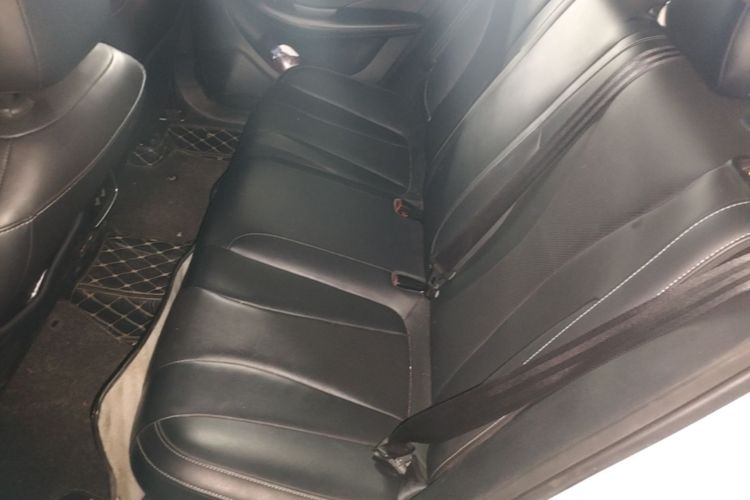 Used Roewe i5 2019 20T Automatic 4G Connected Supercharged Flagship Edition Left Rear Seat
