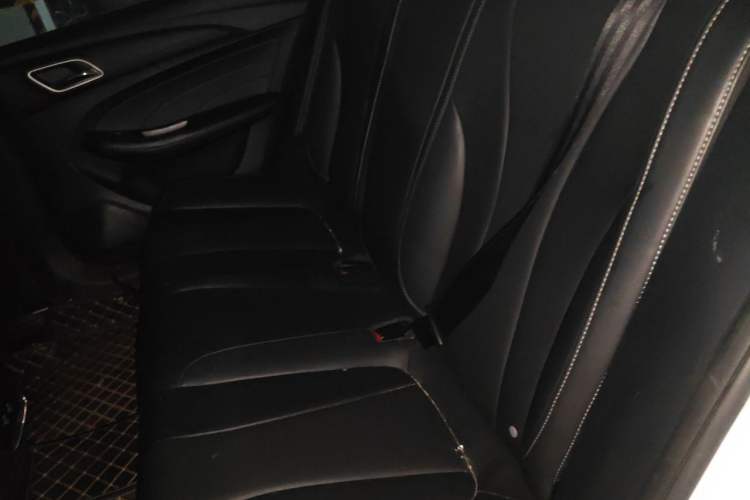 Used Roewe i5 2019 1.5L Manual 4G Connect Leehao Flagship Edition Left Rear Seat