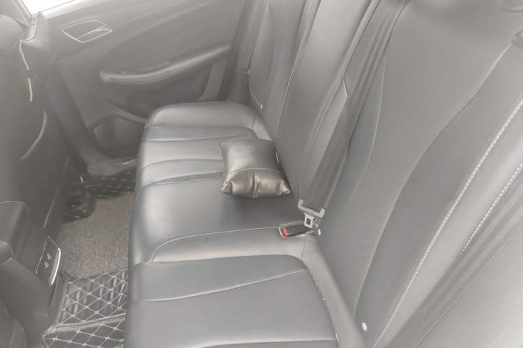Used Roewe i5 2019 20T Automatic Intelligent Connectivity Super-Power Supreme Edition Left Rear Seat