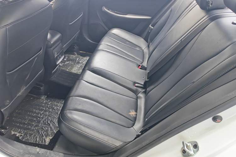 Used Roewe i5 2019 1.5L Automatic 4G Connected Langhao Edition Left Rear Seat