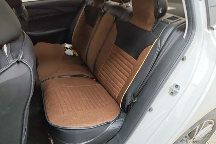Used Roewe i5 2019 1.5L Manual 4G Connect Leehao Flagship Edition Left Rear Seat