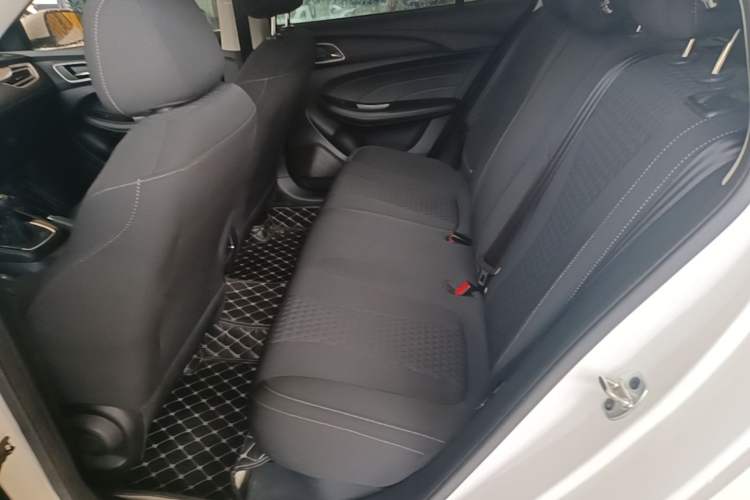 Used Roewe i5 2019 1.5L Manual 4G Connected Langyue Edition Left Rear Seat