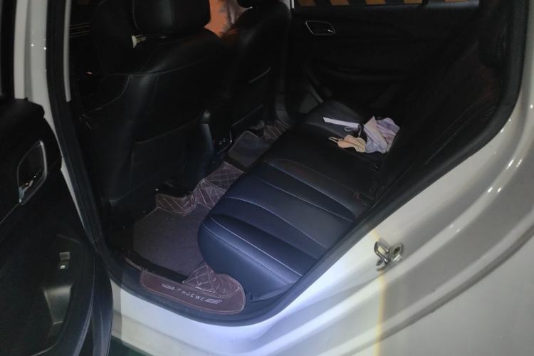 Used Roewe i5 2019 1.5L Automatic 4G Connected Langhao Edition Left Rear Seat