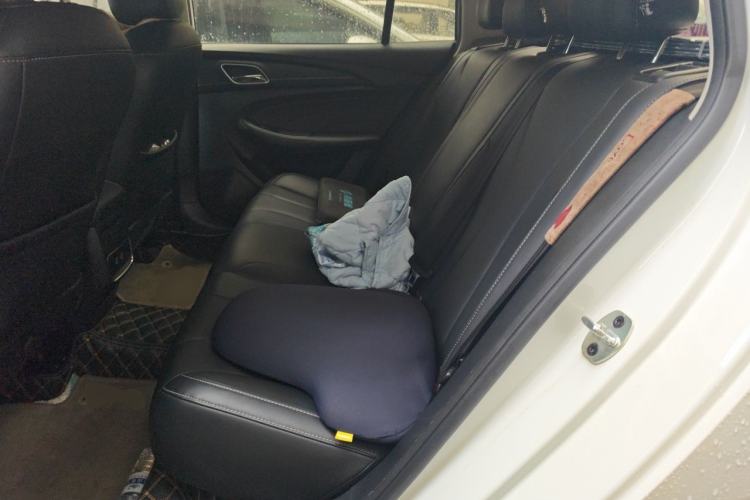 Used Roewe i5 2019 1.5L Manual 4G Connectable Langhao Edition Left Rear Seat