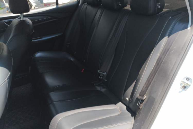 Used Roewe i5 2019 1.5L Manual 4G Connectable Langhao Edition Left Rear Seat