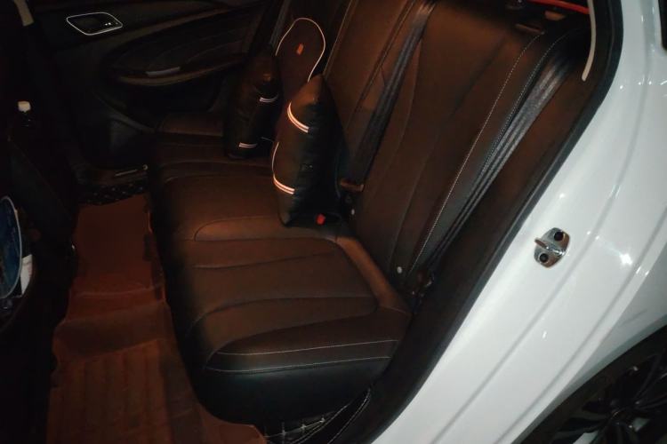 Used Roewe i5 2019 1.5L Manual 4G Connectable Langhao Edition Left Rear Seat