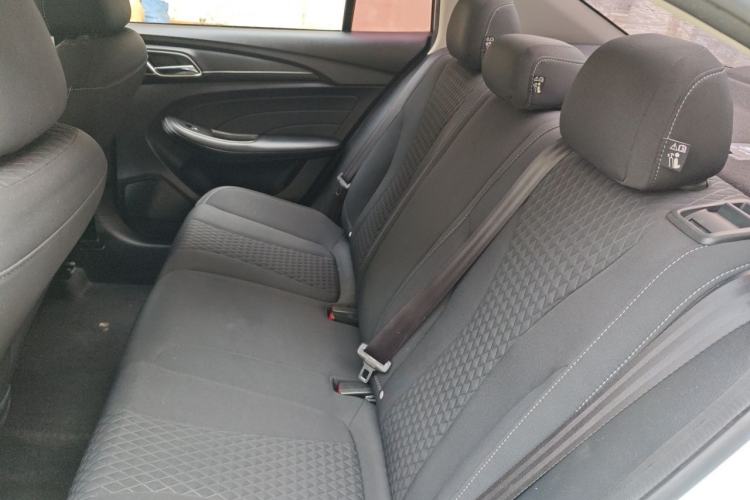 Used Roewe i5 2019 1.5L Automatic 4G Connected Langyue Edition Left Rear Seat