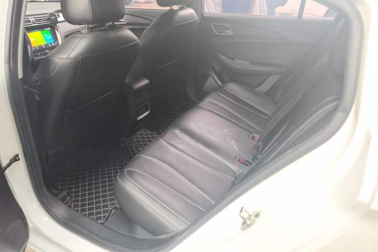 Used Roewe i5 2019 1.5L Automatic 4G Connected Langhao Edition Left Rear Seat