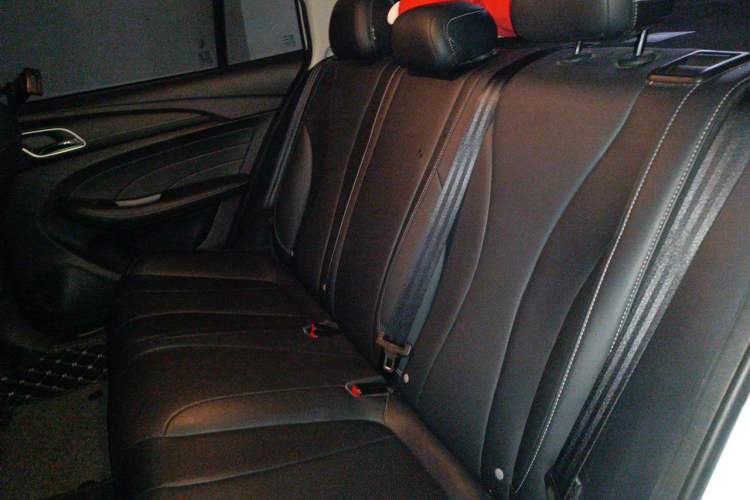 Used Roewe i5 2019 1.5L Automatic 4G Connected Langhao Edition Left Rear Seat