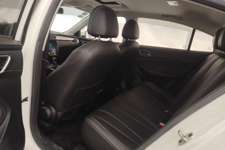 Used Roewe i5 2019 1.5L Automatic 4G Connected Linghao Edition Left Rear Seat