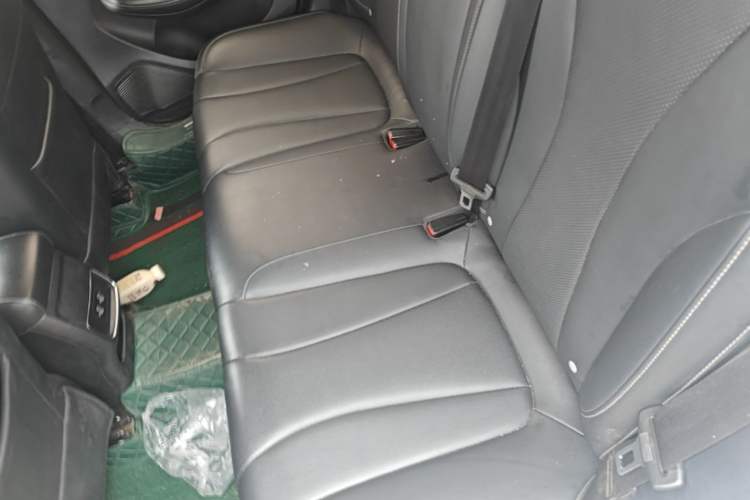 Used Roewe i5 2019 1.5L Automatic 4G Connected Langhao Edition Left Rear Seat