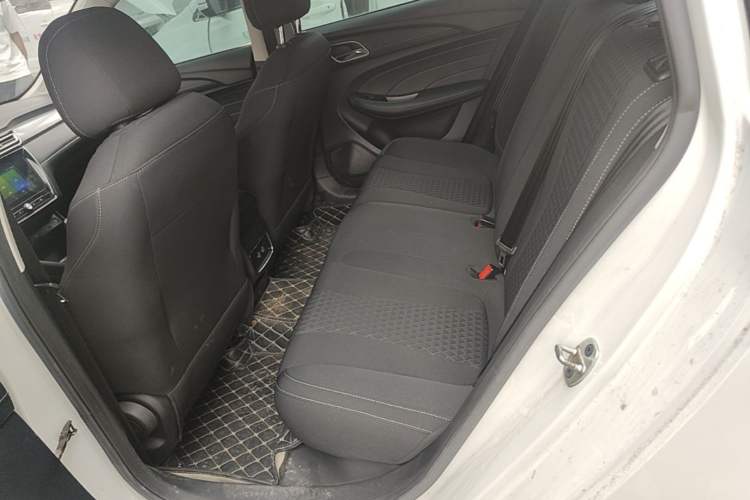 Used Roewe i5 2019 1.5L Manual 4G Connected Langyue Edition Left Rear Seat