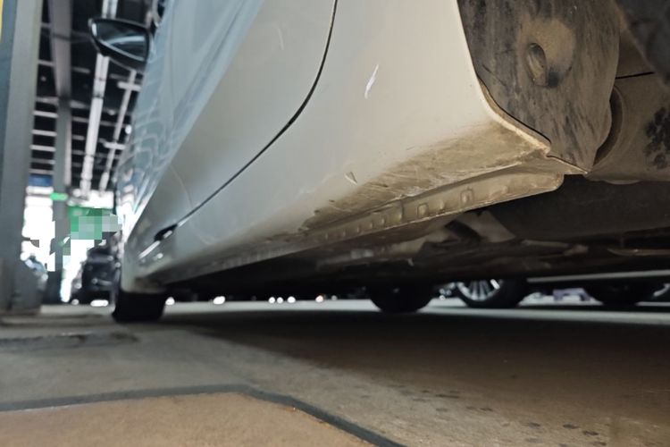 Used Roewe i5 2019 1.5L Automatic 4G Connected Linghao Flagship Edition Left Side Sill