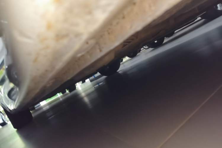 Used Roewe i5 2019 1.5L Automatic 4G Connected Langhao Edition Left Side Sill