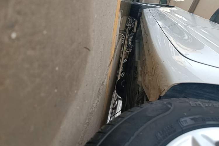 Used Roewe i5 2019 1.5L Manual 4G Connected Langyue Edition Left Side Sill