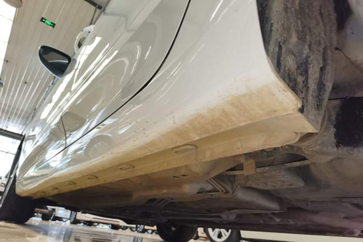 Used Roewe i5 2019 1.5L Manual 4G Connected Langyue Edition Left Side Sill