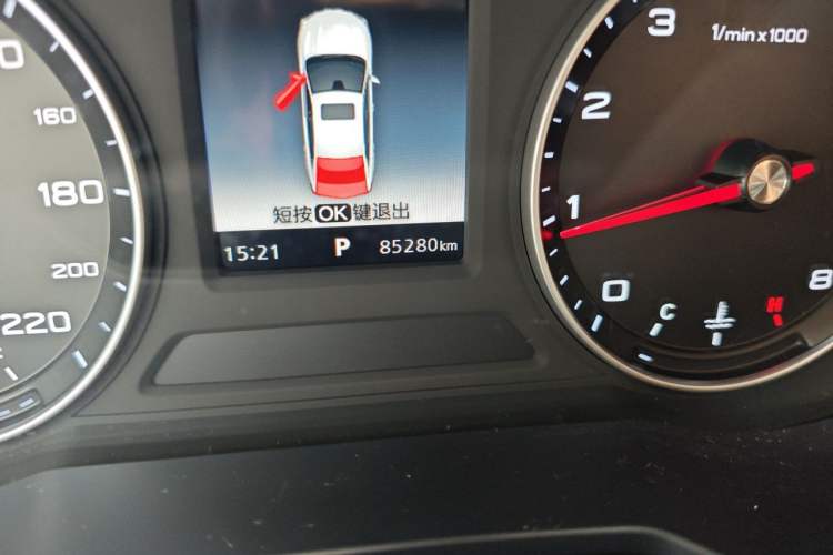 Used Roewe i5 2019 1.5L Automatic 4G Connected Linghao Flagship Edition Odometer Close Up