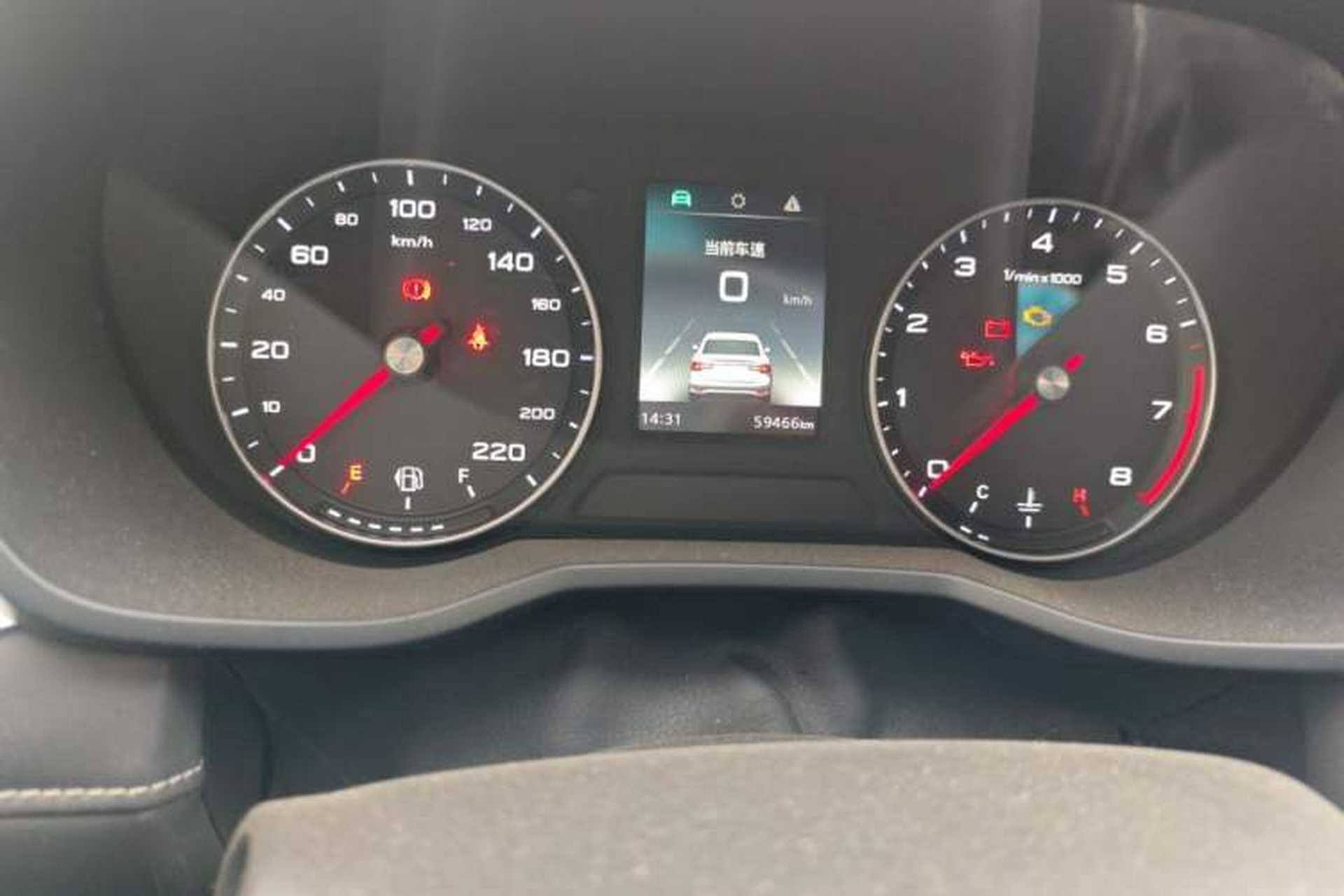 Used Roewe i5 2019 1.5L Manual 4G Connected Langyue Edition Odometer Close Up