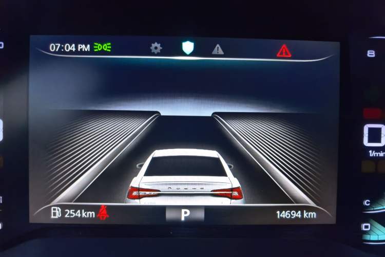 Used Roewe i5 2019 20T Automatic Intelligent Connectivity Super-Power Supreme Edition Odometer Close Up