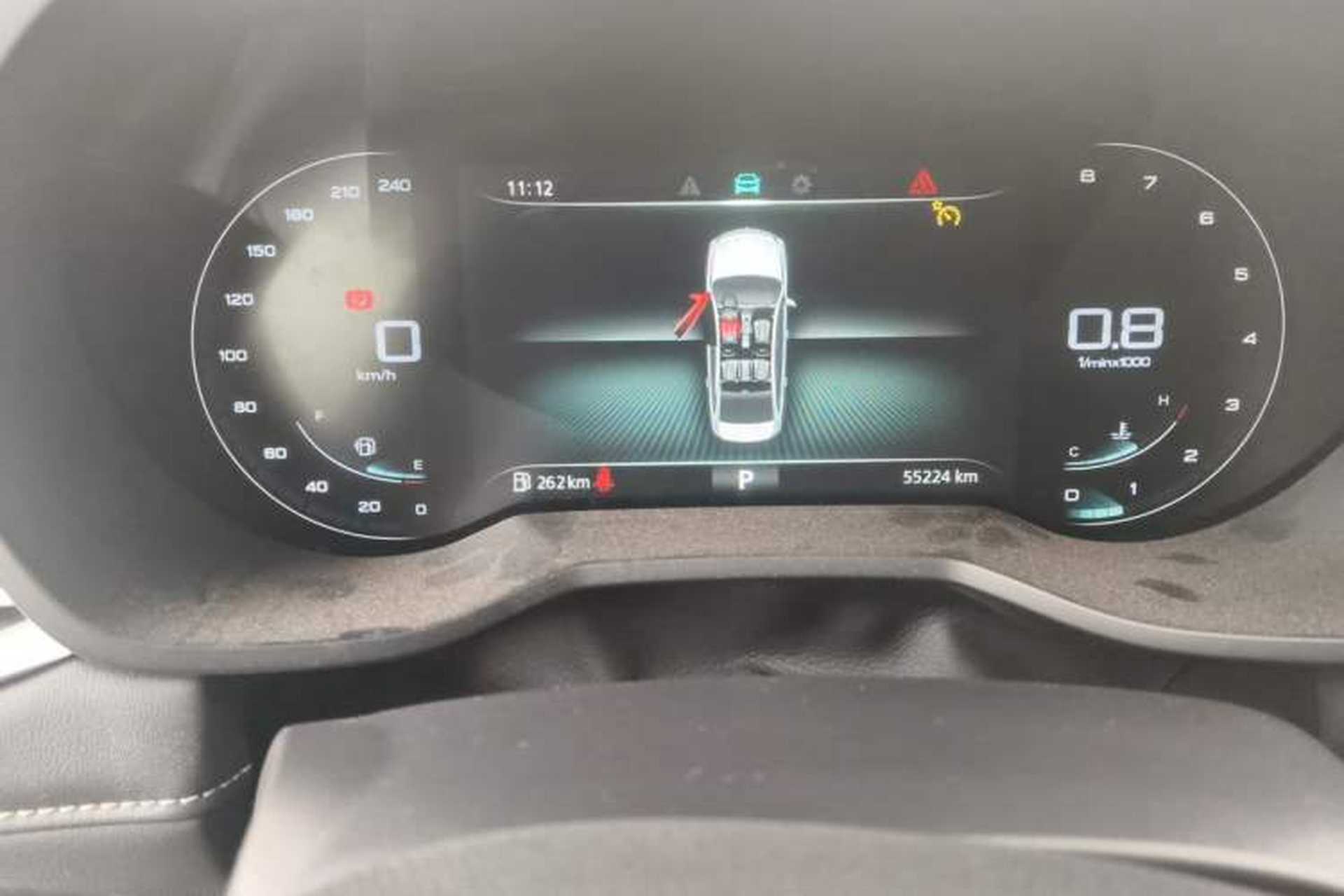 Used Roewe i5 2019 20T Automatic 4G Connect Luxury Flagship Edition Odometer Close Up