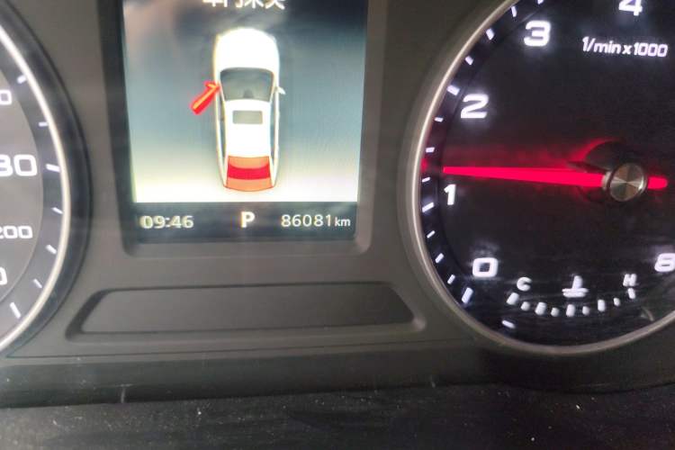 Used Roewe i5 2019 1.5L Automatic 4G Connected Langyue Edition Odometer Close Up