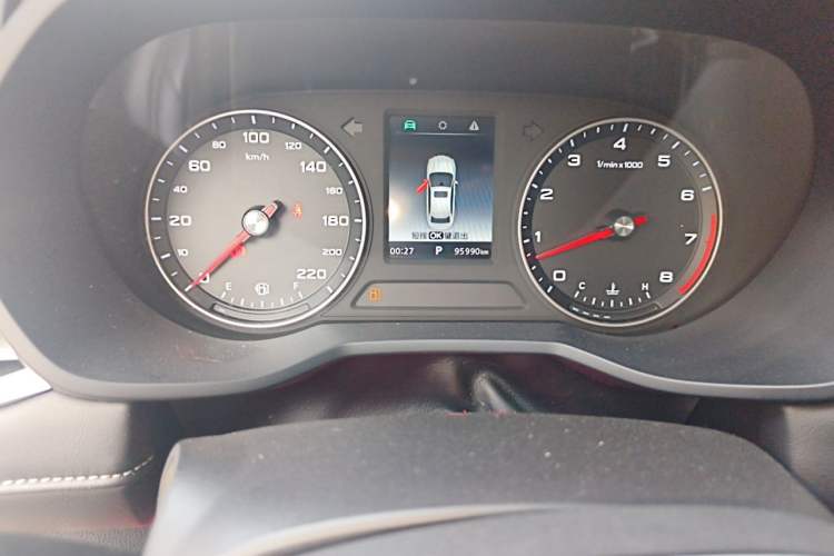 Used Roewe i5 2019 1.5L Automatic 4G Connected Langhao Edition Odometer Close Up