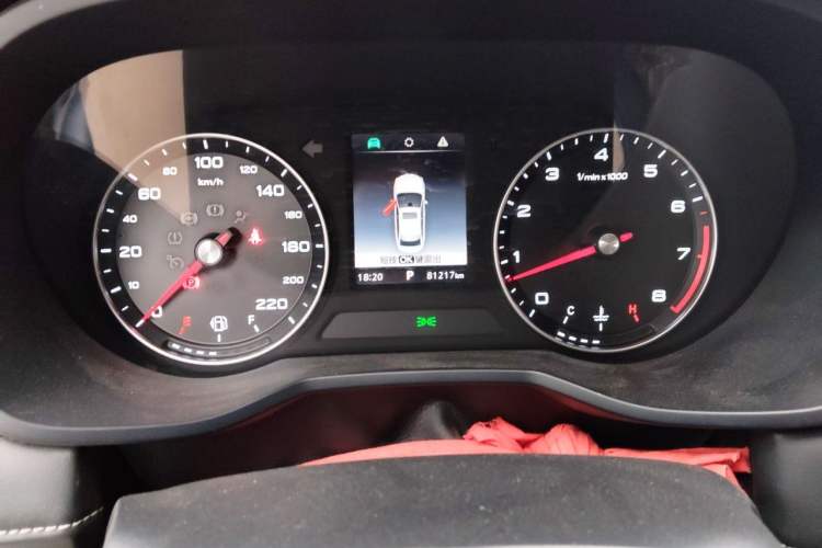 Used Roewe i5 2019 1.5L Automatic 4G Connected Linghao Edition Odometer Close Up