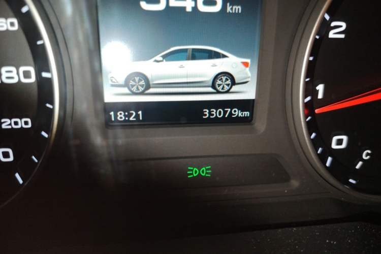 Used Roewe i5 2019 1.5L Manual 4G Connectable Langhao Edition Odometer Close Up