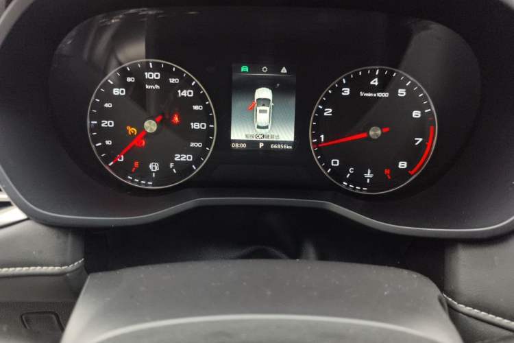 Used Roewe i5 2019 1.5L Automatic 4G Connected Langhao Edition Odometer Close Up