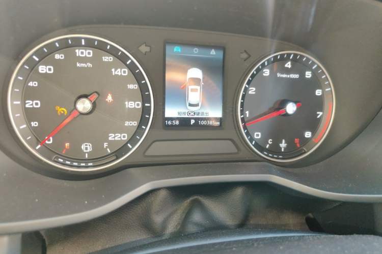 Used Roewe i5 2019 1.5L Automatic 4G Connected Linghao Flagship Edition Odometer Close Up