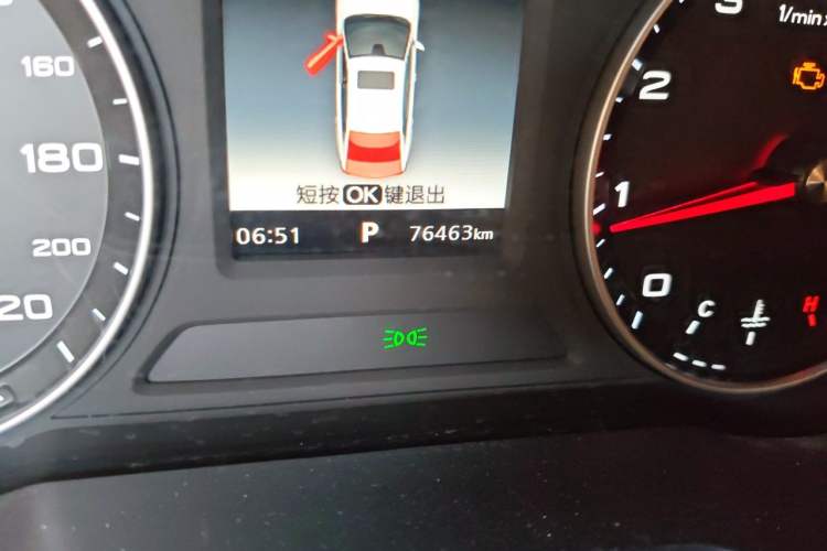 Used Roewe i5 2019 1.5L Automatic 4G Connected Langyue Edition Odometer Close Up